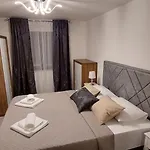 Cecilija * Supetarska Draga