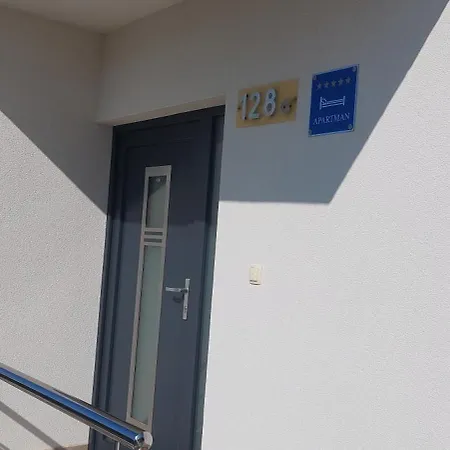 Cecilija * Supetarska Draga