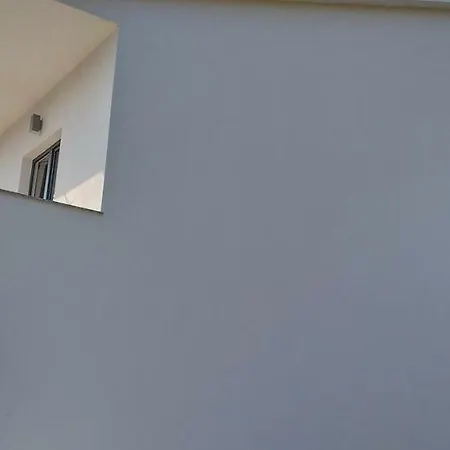 Cecilija Apartment *