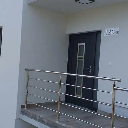 Cecilija Apartment