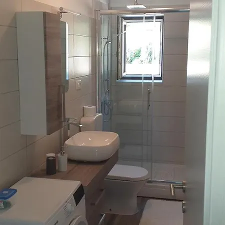 Cecilija * Supetarska Draga