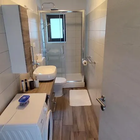 Cecilija * Supetarska Draga