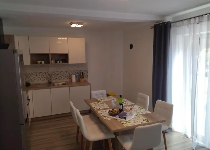 Apartament Cecilija *
